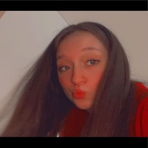 Meet your Posher, Haleigh